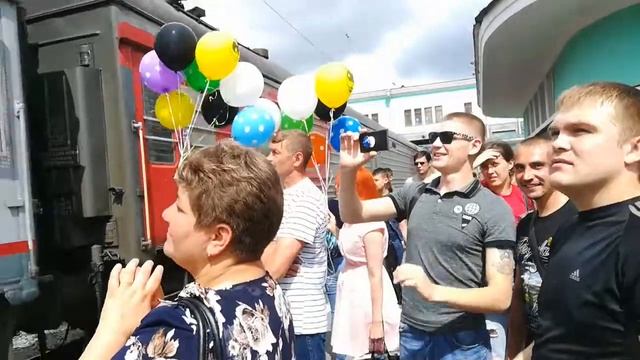 💝ВСТРЕЧАЮ ЯНУ💝ПЕРЕПУТАЛА ВАГОН, СНЯЛА СОЛДАТИКОВ💝💝💝 смотреть онлайн
