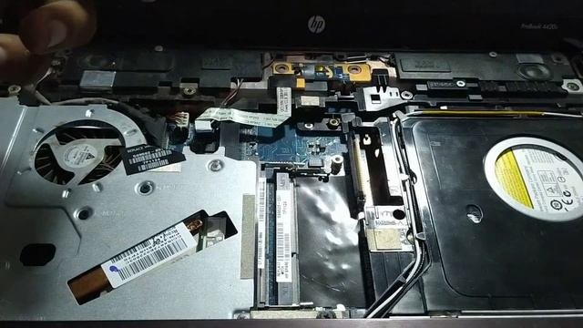 GAMPANG BANGET ! Cara menambah RAM Laptop | Tutorial Upgrade RAM Laptop HP Probook 4420s смотреть онлайн