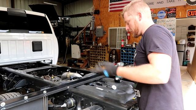 FLAT BED INSTALL on 2022 Ram 5500 laramie PART 1 смотреть онлайн