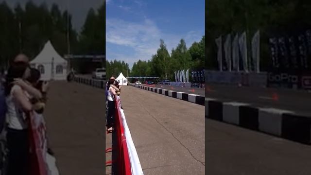 Moscow Unlim 500+ 20.05.2012 (RS6 & додж) смотреть онлайн