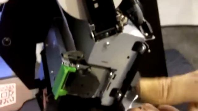 DSE 2012: RedDotNet Offers Small Kiosks w/ Integrated Credit Card Scanners or Barcode Scanners смотреть онлайн