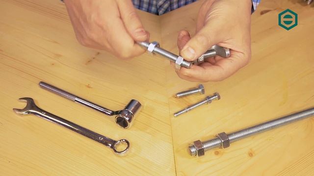 Как открутить болт и гайку без ключей | ЦКИ смотреть онлайн