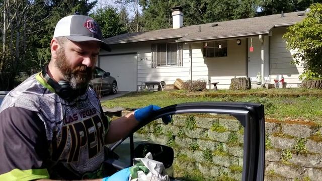 Dirty2Dreamy - How to clean windows and leave them streak free ! смотреть онлайн