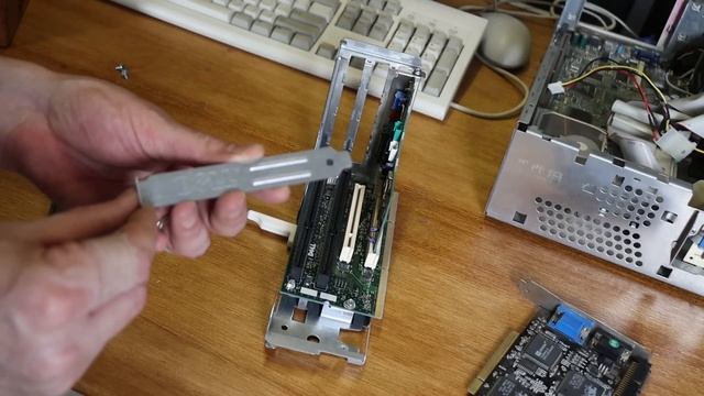 Dell Optiplex GXa: From Boring to Beast! (with bonus unecessary mods) смотреть онлайн