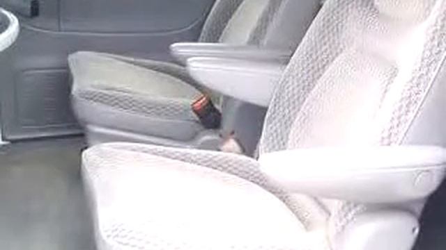 SOLD - Circle Dodge - 2000 Dodge Grand Caravan SE смотреть онлайн