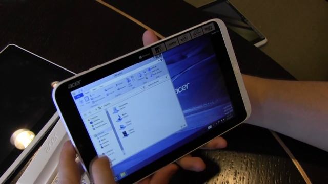 Acer Iconia W3 8.1inch Intel-Tablet mit Windows 8 im Hands-on: Computex смотреть онлайн