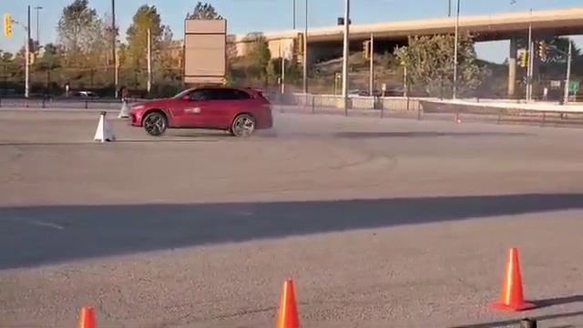 JAGUAR F PACE SVR 2020 INSANE HARD DRIFTING! смотреть онлайн