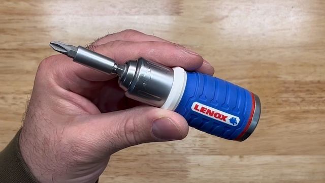 Lenox Stubby Ratcheting Screwdriver смотреть онлайн