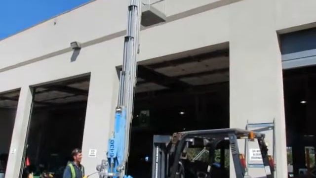 For Sale 2007 Genie AWP-40S 40' Electric Mast Lift Portable Man bidadoo.com смотреть онлайн
