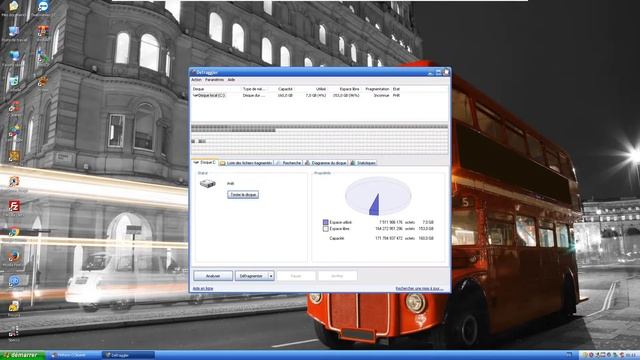 Windows XP Media Center Edition 2005 with Service Pack 2 (French) in VMware Workstation 15 Player! смотреть онлайн