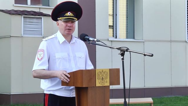 Торжественный развод в честь ГИБДД смотреть онлайн