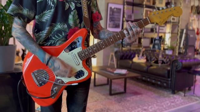 Fender JG66 Jaguar Fiesta Red 1999 Japan смотреть онлайн