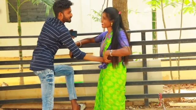 Mallu Aunty soft Hip Press смотреть онлайн