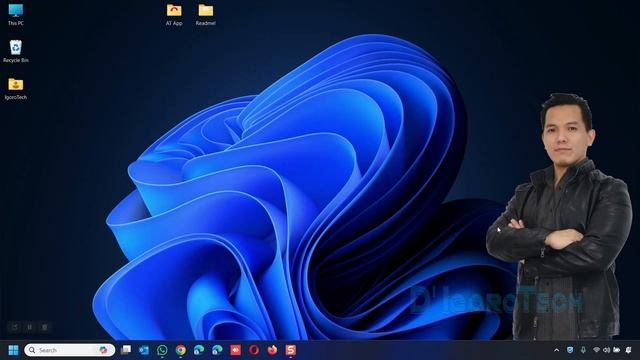 How to hide clock on Windows 11 Taskbar - 2024 Latest Update смотреть онлайн