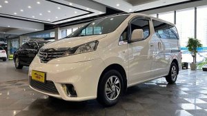Популярный Nissan NV200 с левым рулём