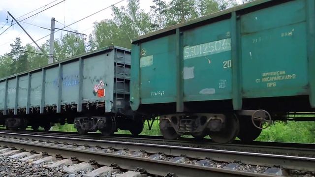 Система электровозов ВЛ10У-709/646 с грузовым поездом смотреть онлайн