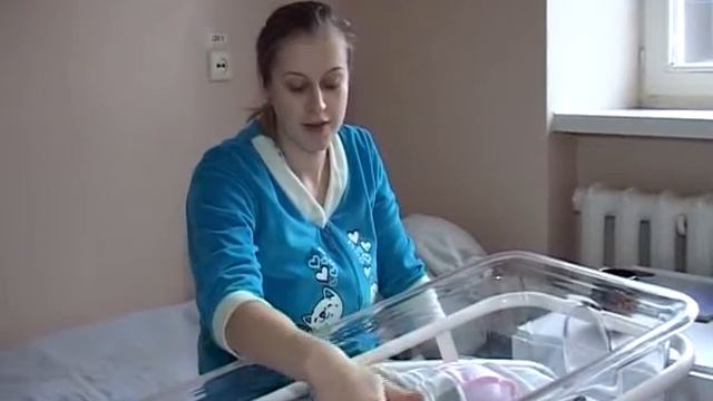 Первой новорожденной Новозыбкова в 2014 году стала девочка смотреть онлайн