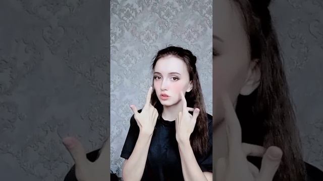 Queen👑 смотреть онлайн