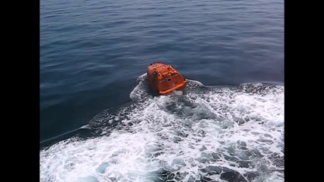 Проверка спасательной шлюпки