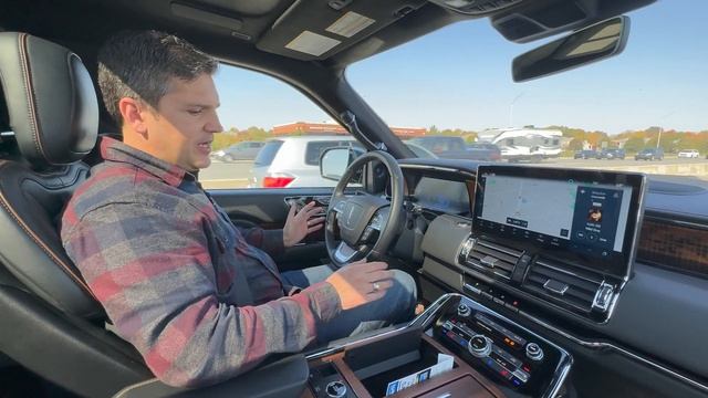 2022 Lincoln Navigator Black Label | Complete Review | with Casey Williams смотреть онлайн