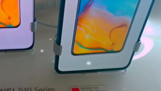 SAMSUNG S20 ULTRA vs. HUAWEI P40 Pro смотреть онлайн