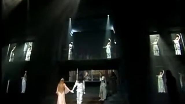 Damien Sargue & Cecilia Cara - Aimer (Romeo & Juliette) смотреть онлайн