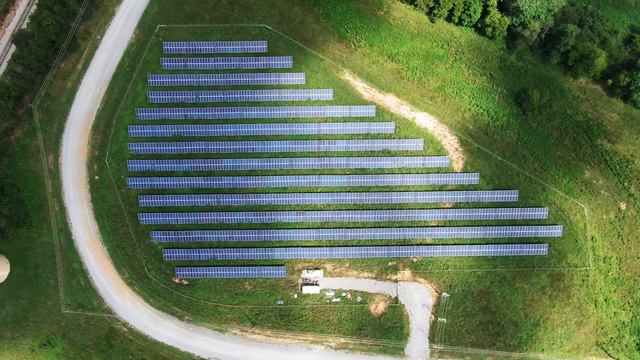 УСТАНАВЛИВАЕМ СОЛНЕЧНЫЕ ЭЛЕКТРОСТАНЦИИ(СЭС)! SUNSAY ENERGY(Украина. Киев) Как это делается! 2021г. смотреть онлайн