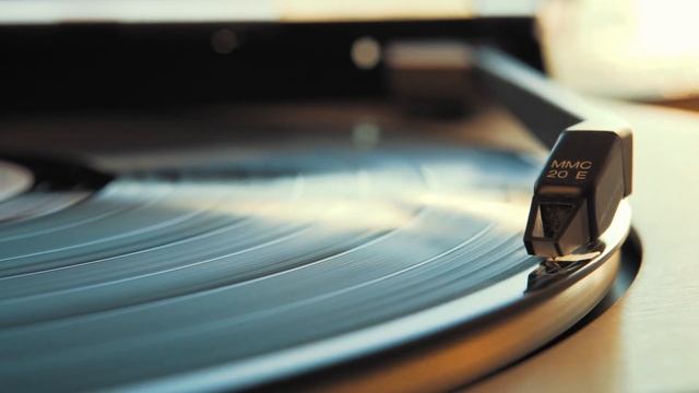 Introduction to MetaRadio - Now-Playing Metadata for Radio Stations смотреть онлайн