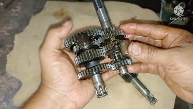 22 August 2021 Bajaj Platina full engine repair part 2 gearbox fitting смотреть онлайн