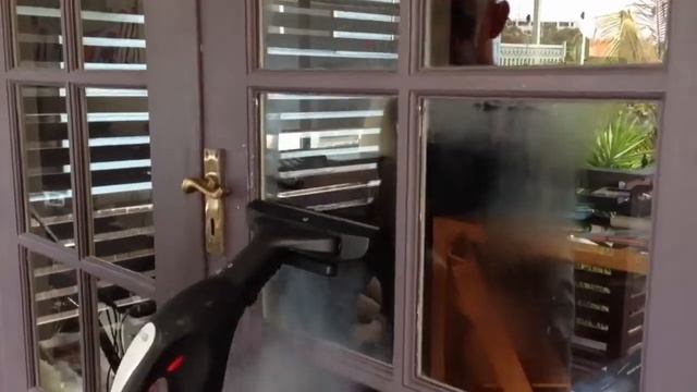 Steam Cleaning Windows смотреть онлайн