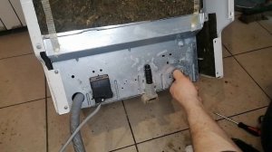 Установка клапана залива воды в посудомойку Electrolux
