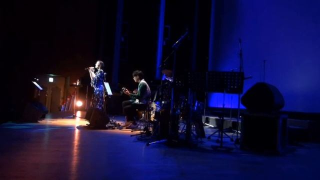 Joelle & Gaku Ninomiya - "O Holy Night" смотреть онлайн
