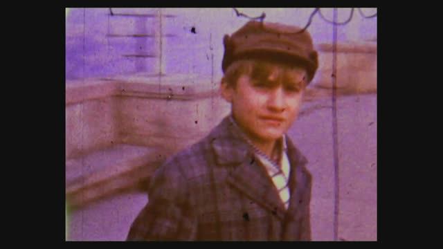 Прогулка по городу 1977 (кинохроника) смотреть онлайн
