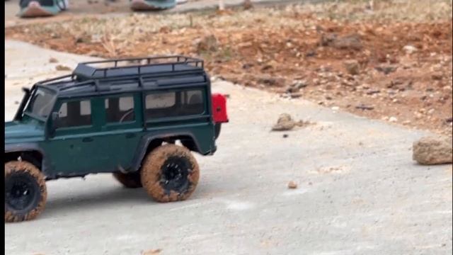 Demo -- 1:18 Traxxis Landrover Defender смотреть онлайн