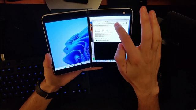 Windows 11 on Surface Duo gets a MAJOR update, the GPU glitches are GONE смотреть онлайн