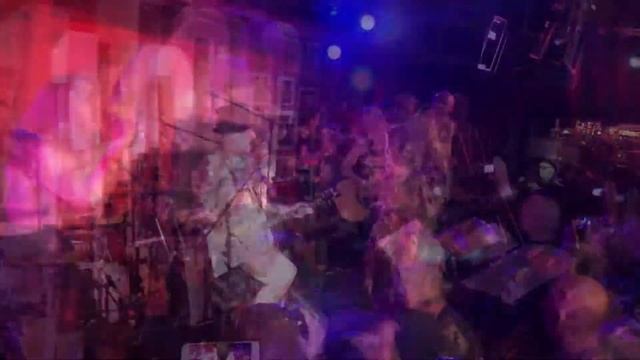 DON'T PANIC ENGLAND by TV SMITH & RICHARD STRANGE смотреть онлайн
