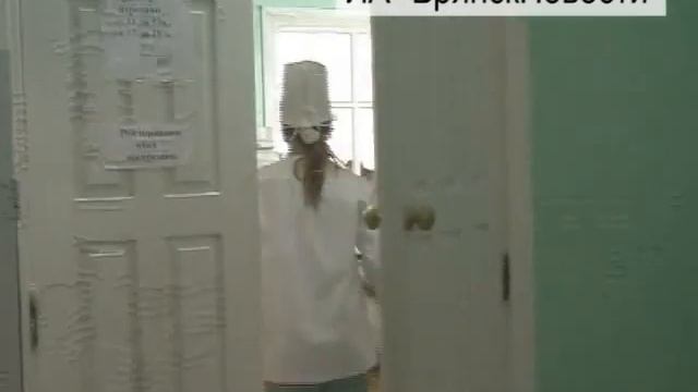 В Новозыбкове в аварии серьезно пострадал 16-летний скутерист. Он в реанимации смотреть онлайн