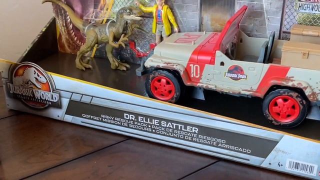 Dr. Ellie Sattler Risky Rescue Pack Jeep Wrangler review Mattel смотреть онлайн