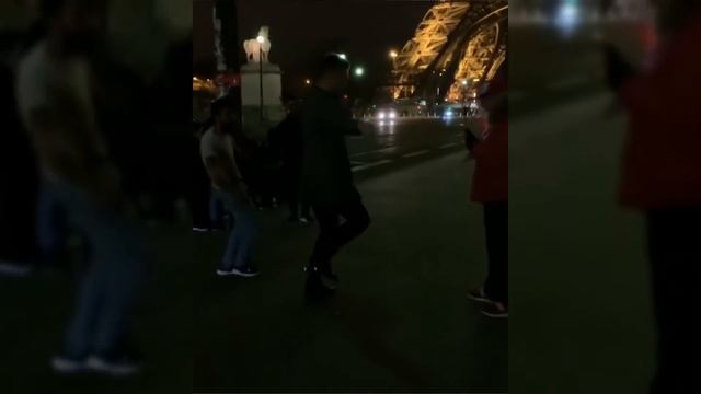 Сергей Захарьяш отметил свое 30-летие в Париже смотреть онлайн