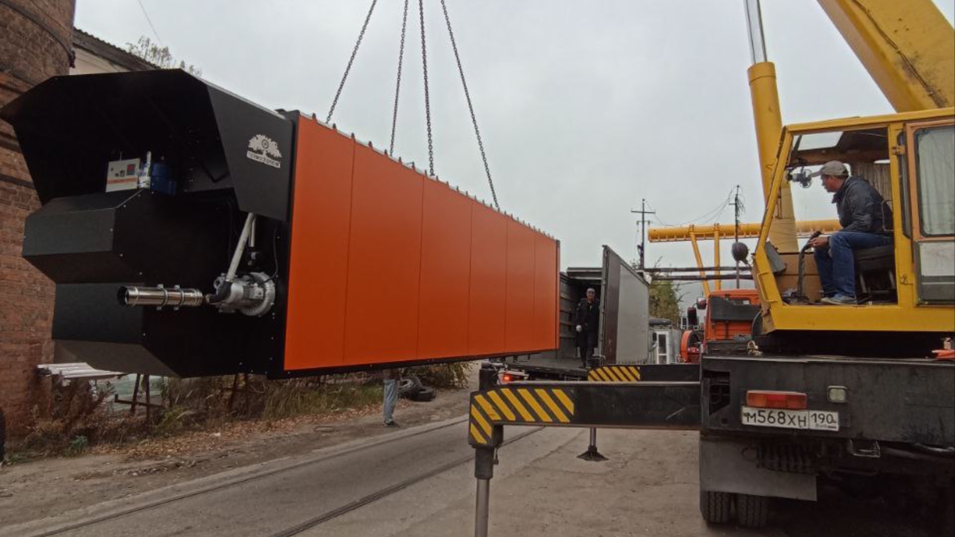 Отправка пресс-конвенционной сушильной камеры в Свердловскую область смотреть онлайн