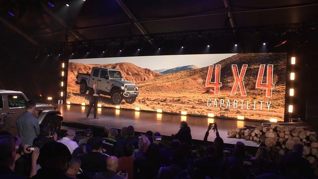 Jeep Gladiator JT Truck Reveal Press Conference LA Auto Show 2018 смотреть онлайн