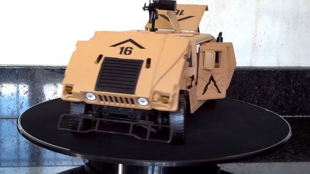 Hummer H1 HMMWV Humvee R-2 Military Police (1991) Autoworld 1:18 смотреть онлайн