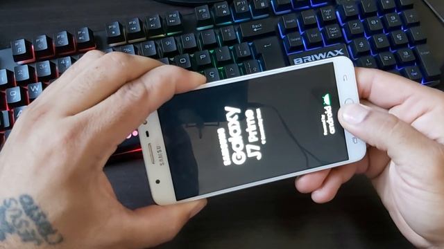 ✔ ROM Limpo v11 Android 9 MELHOR em PERFORMANCE e MELHOR para JOGOS / Para o nosso GALAXY J7 PRIME смотреть онлайн