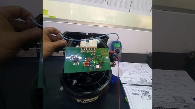 sistema de lubrificação automático bomba Lincoln смотреть онлайн