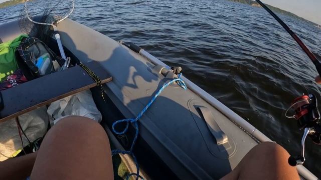 Третья рыбалка на берша на том же месте. Будет или не будет ловиться сегодня в этом месте? смотреть онлайн