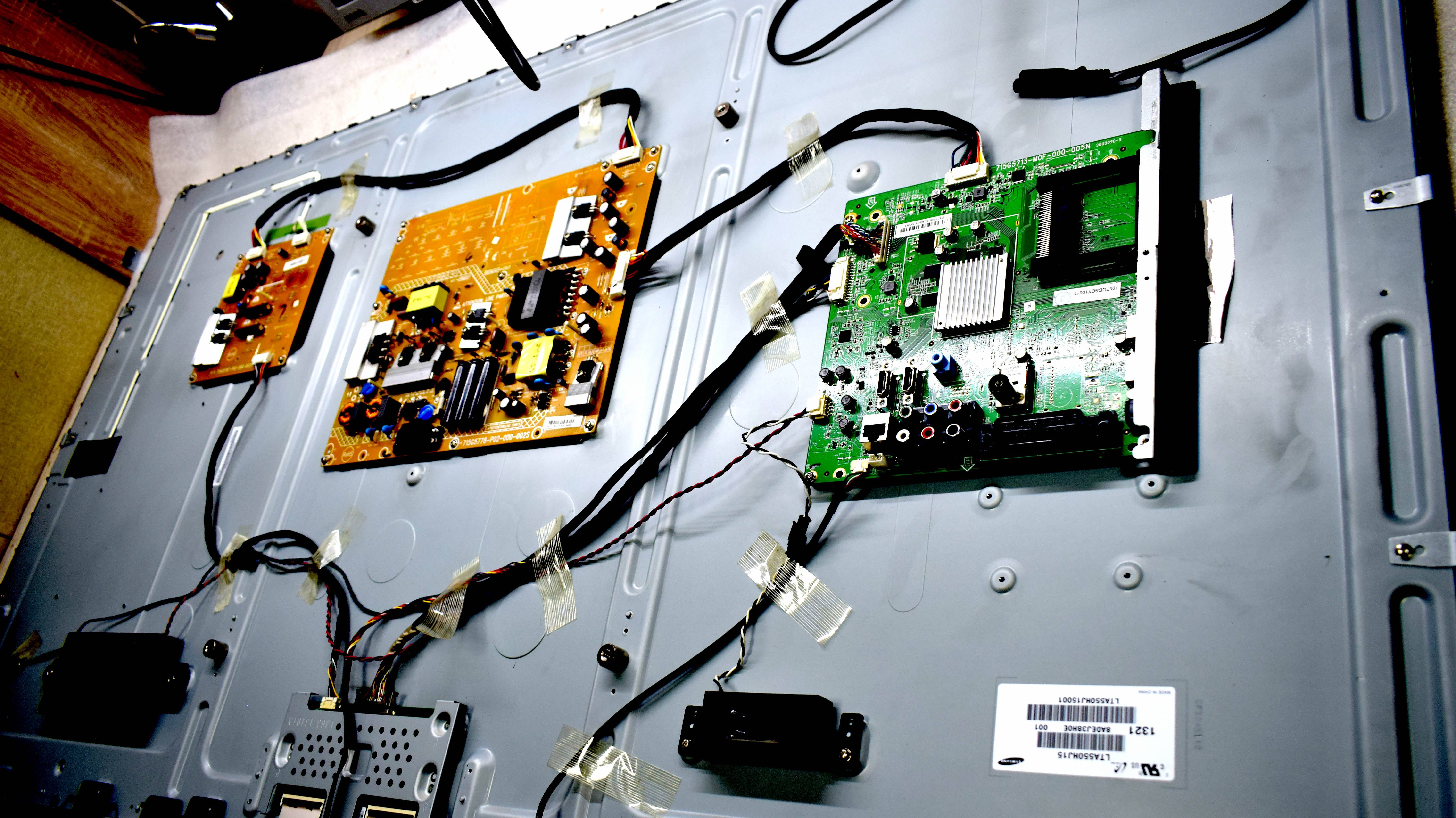 Ремонт телевизора FHILIPS 55FL4508T смотреть онлайн