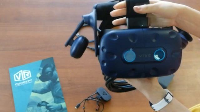 Распаковка HTC VIVE Pro Eye + Lip Tracking module смотреть онлайн
