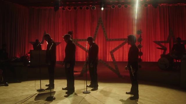 Smokin Out The Window by Bruno Mars, Anderson Paak., Silk Sonic karaoke with back-up vocals смотреть онлайн