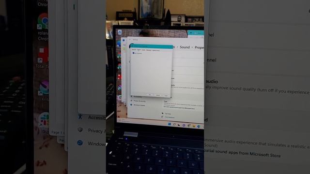 Cannot increase volume level over 37 in Windows 10 (issue fixxed) смотреть онлайн