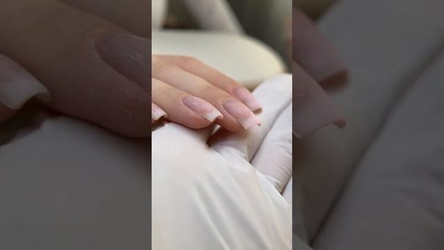 Уроки по маникюру бесплатно !